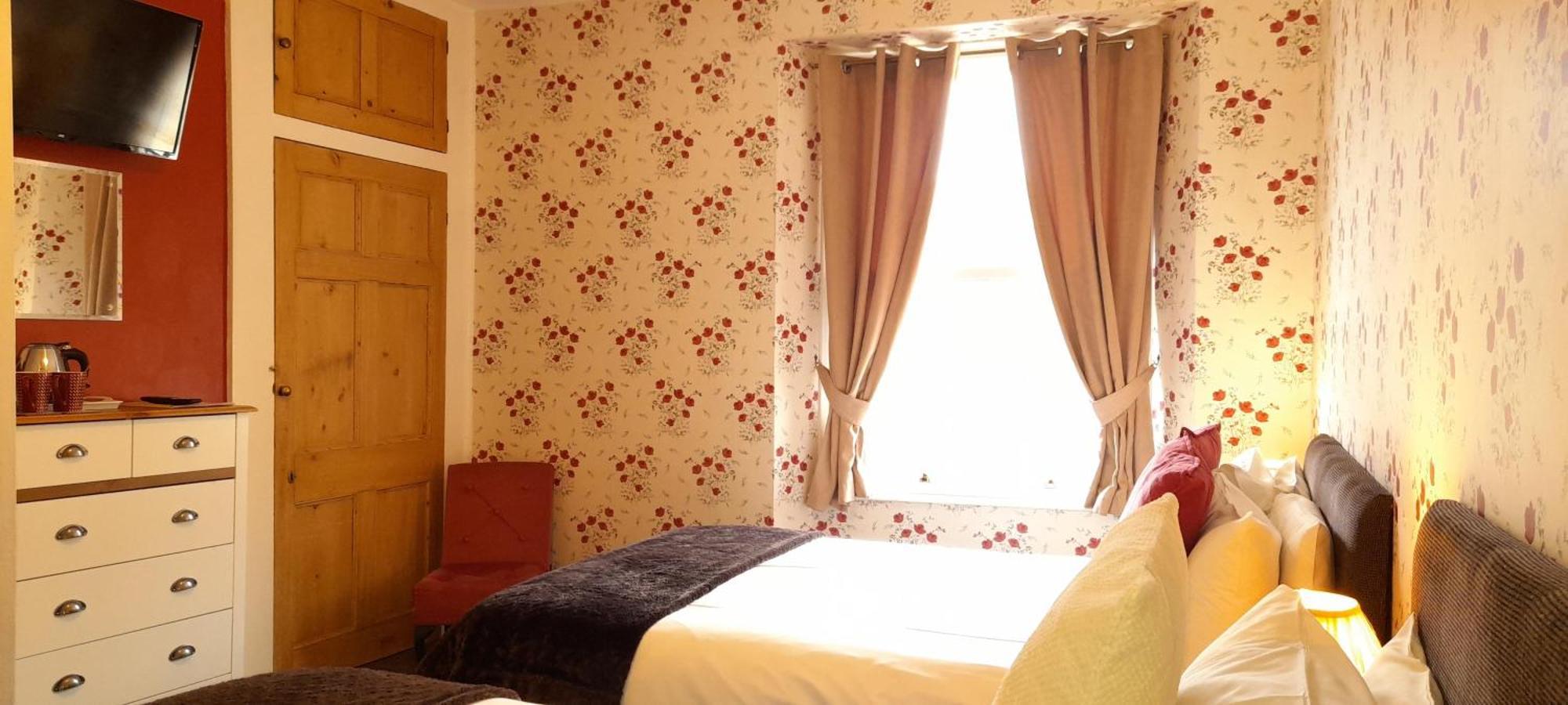 Bed and Breakfast Saffron House Combe Martin Exterior foto